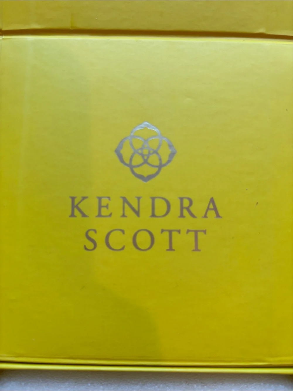 Kendra Scott Hot Pink Heart Enamel Gold Colored Ring Box Included